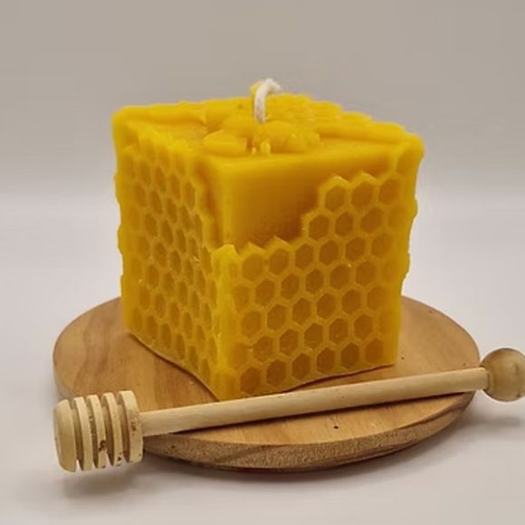 Bougie cube alvéole/abeille
