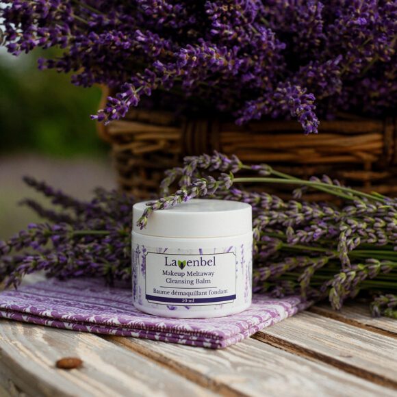 Baume nettoyant démaquillant